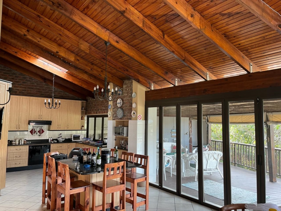 7 Bedroom Property for Sale in Morgans Bay Eastern Cape